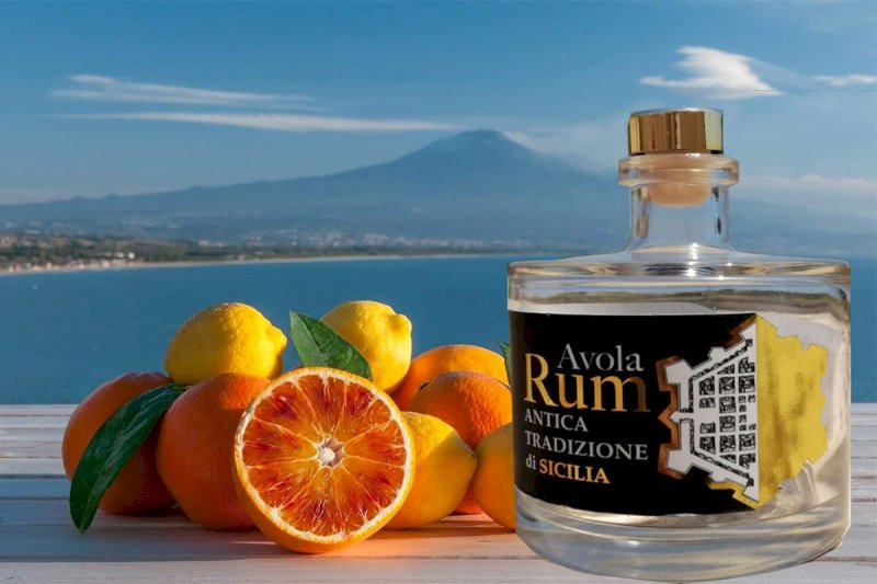 Avola Rum