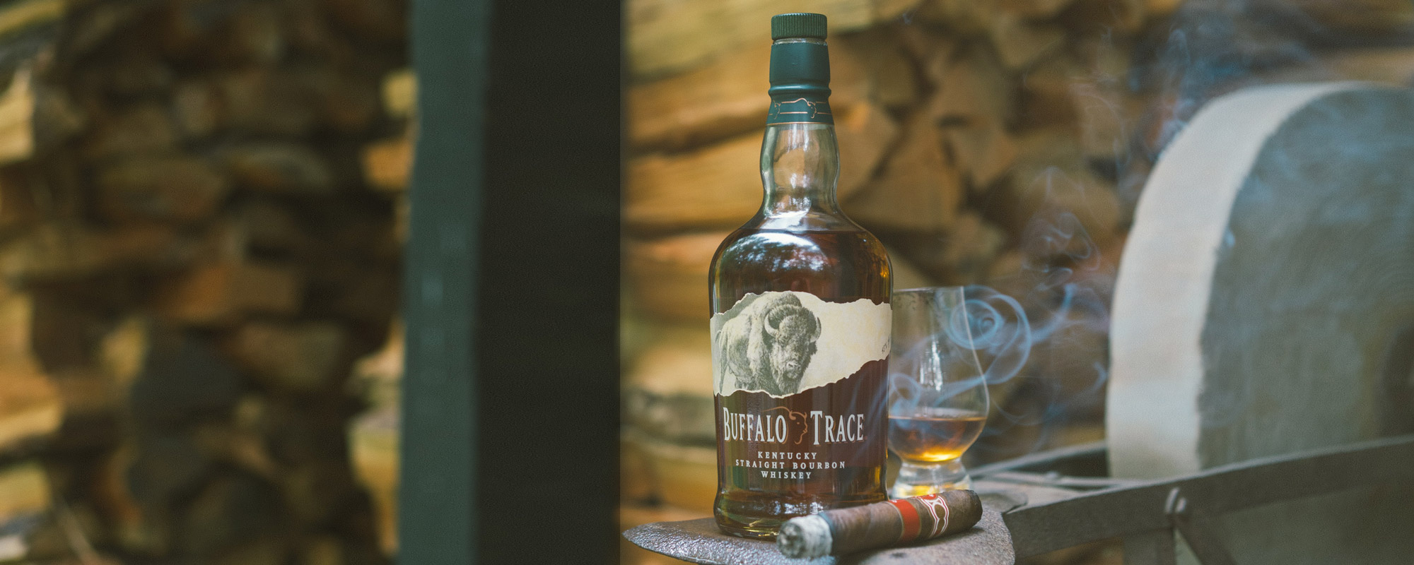Bourbon Whiskey: 100% americano