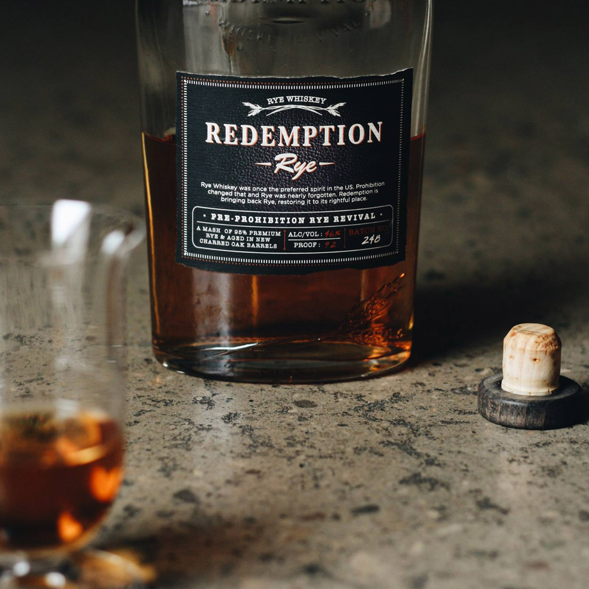Segale e fuoco: la storia affascinante del Rye Whiskey americano