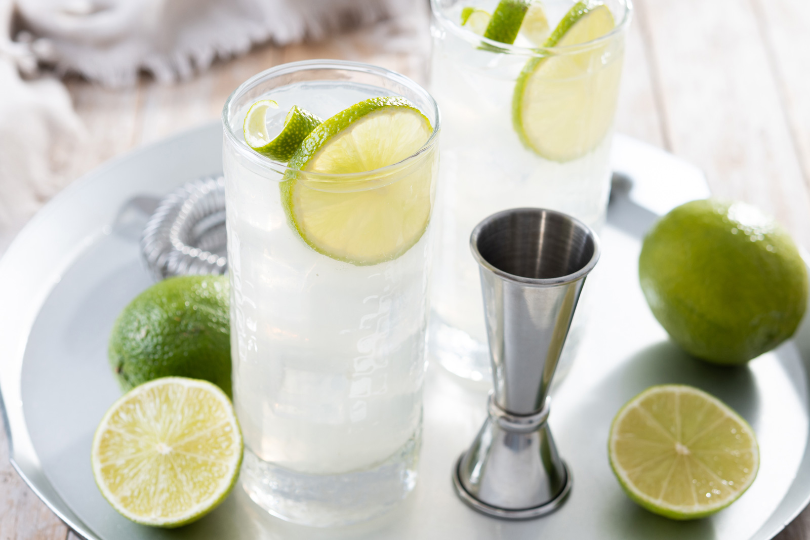Gin Fizz, l'effervescente icona della mixology classica