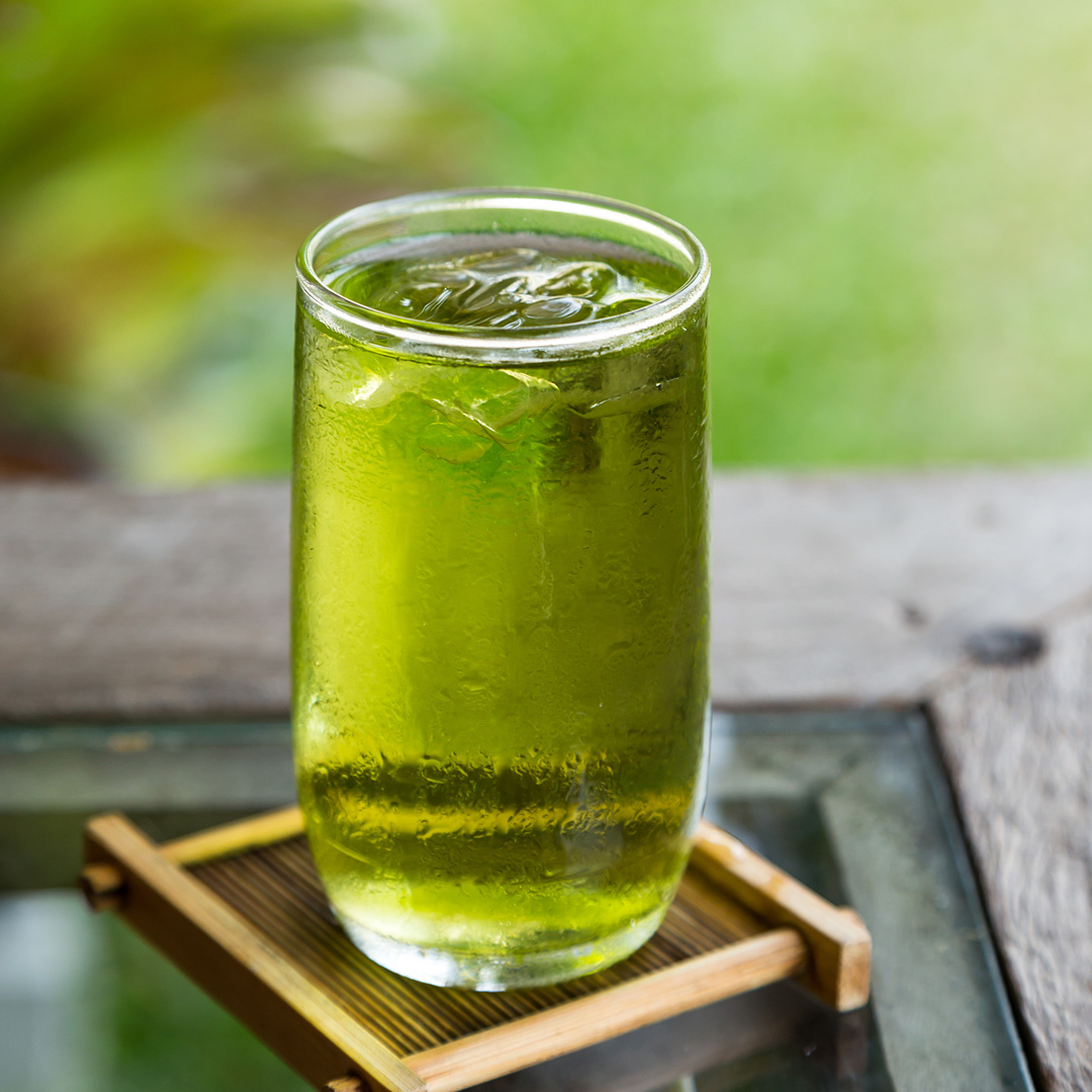 sakè con the verde